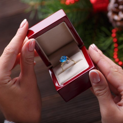 Schönes Ring-Geschenkpaket